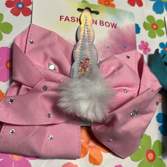 New Set of Two Unicorn Embellished Fashion Hair Bows - Picture 3 of 9